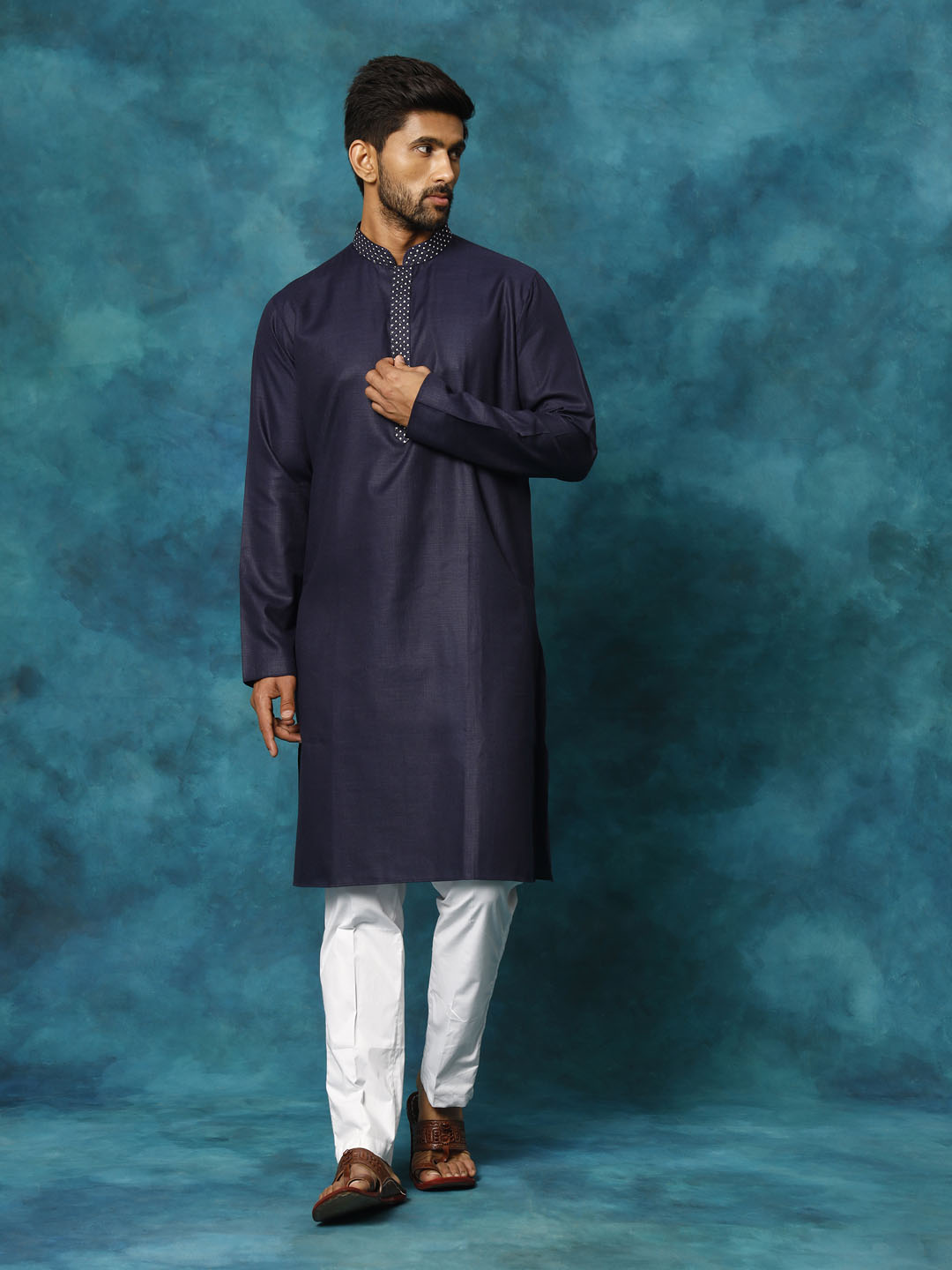 VASTRAMAY Men's Navy Blue And White Cotton Blend Kurta Pyjama Set