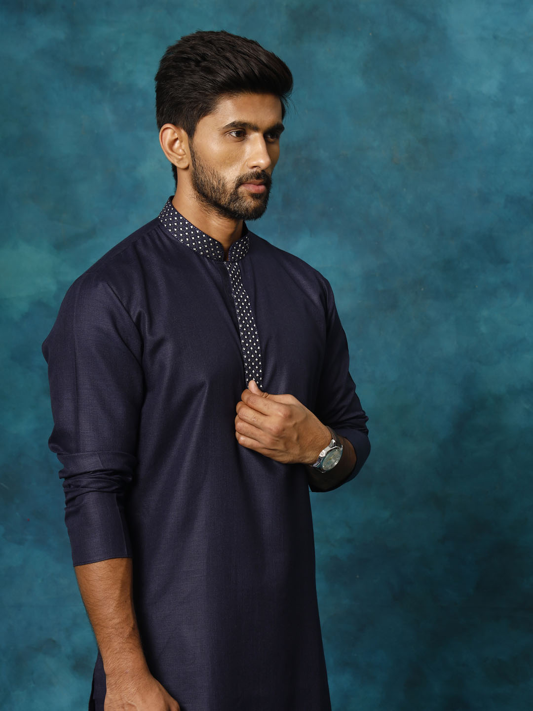 VASTRAMAY Men's Navy Blue And Cream Cotton Blend Kurta Pyjama Set