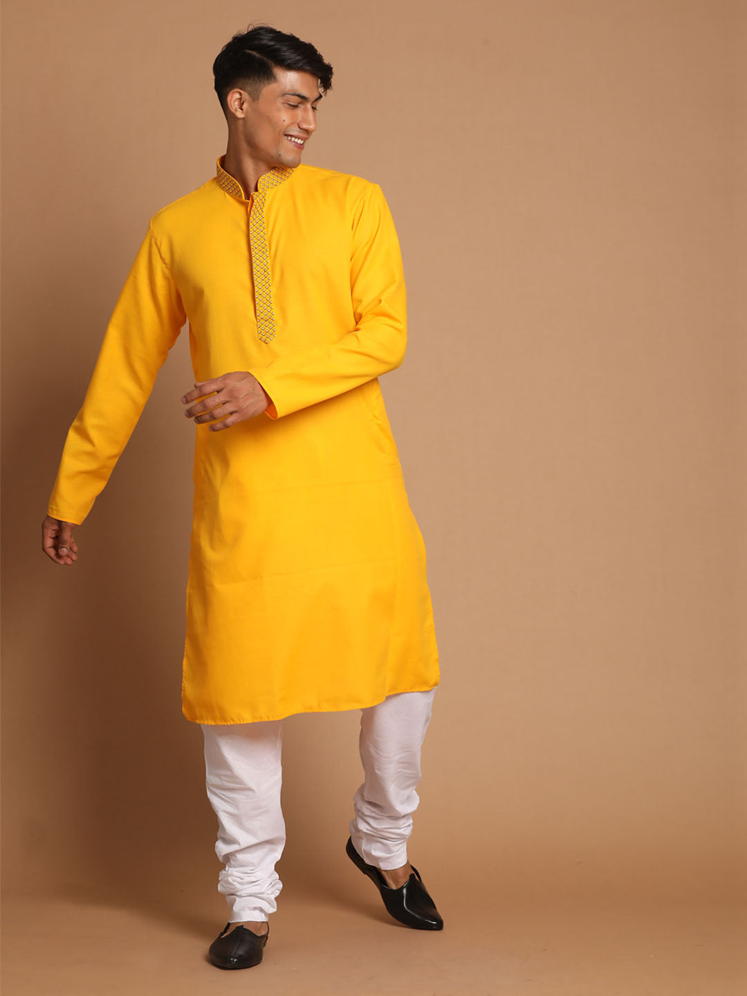 Vastramay Men's Yellow And White Solid Kurta With Churidar Set