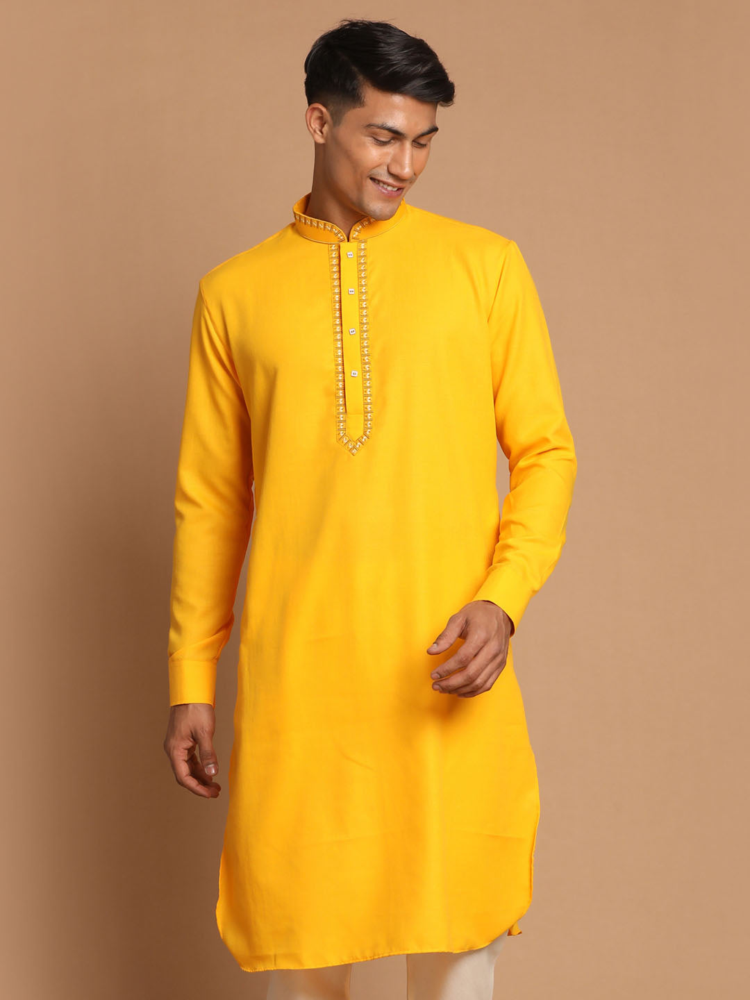 Vastramay Men's Yellow Cotton Blend Kurta