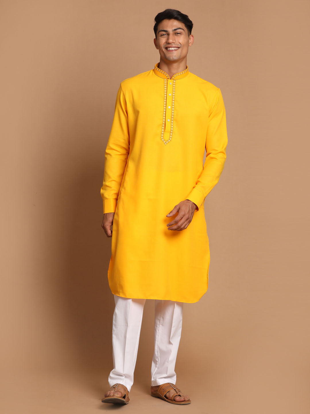 Vastramay Men's Yellow And White Cotton Blend Kurta With Pant Set