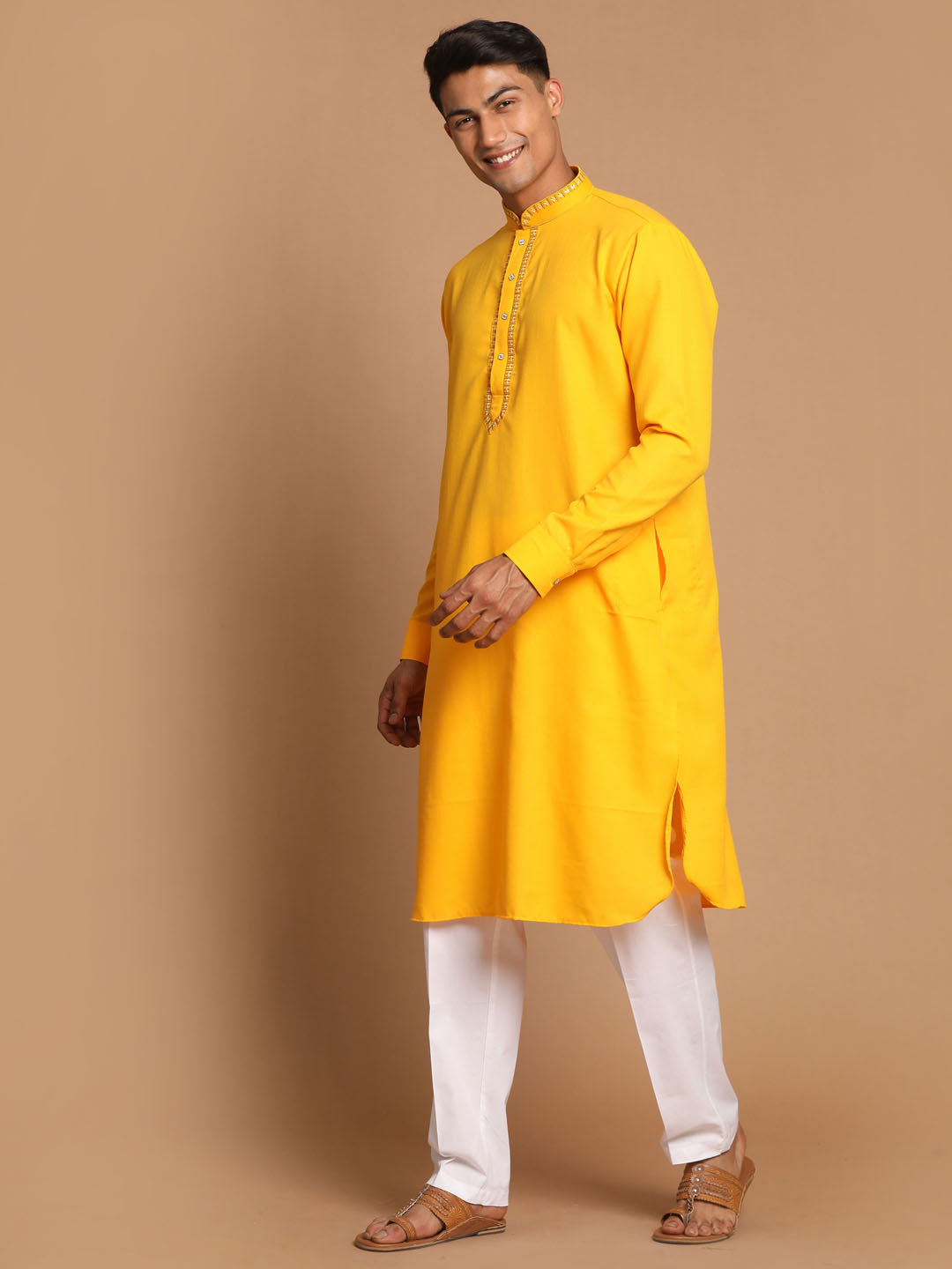 Vastramay Men's Yellow And White Cotton Blend Kurta With Pant Set