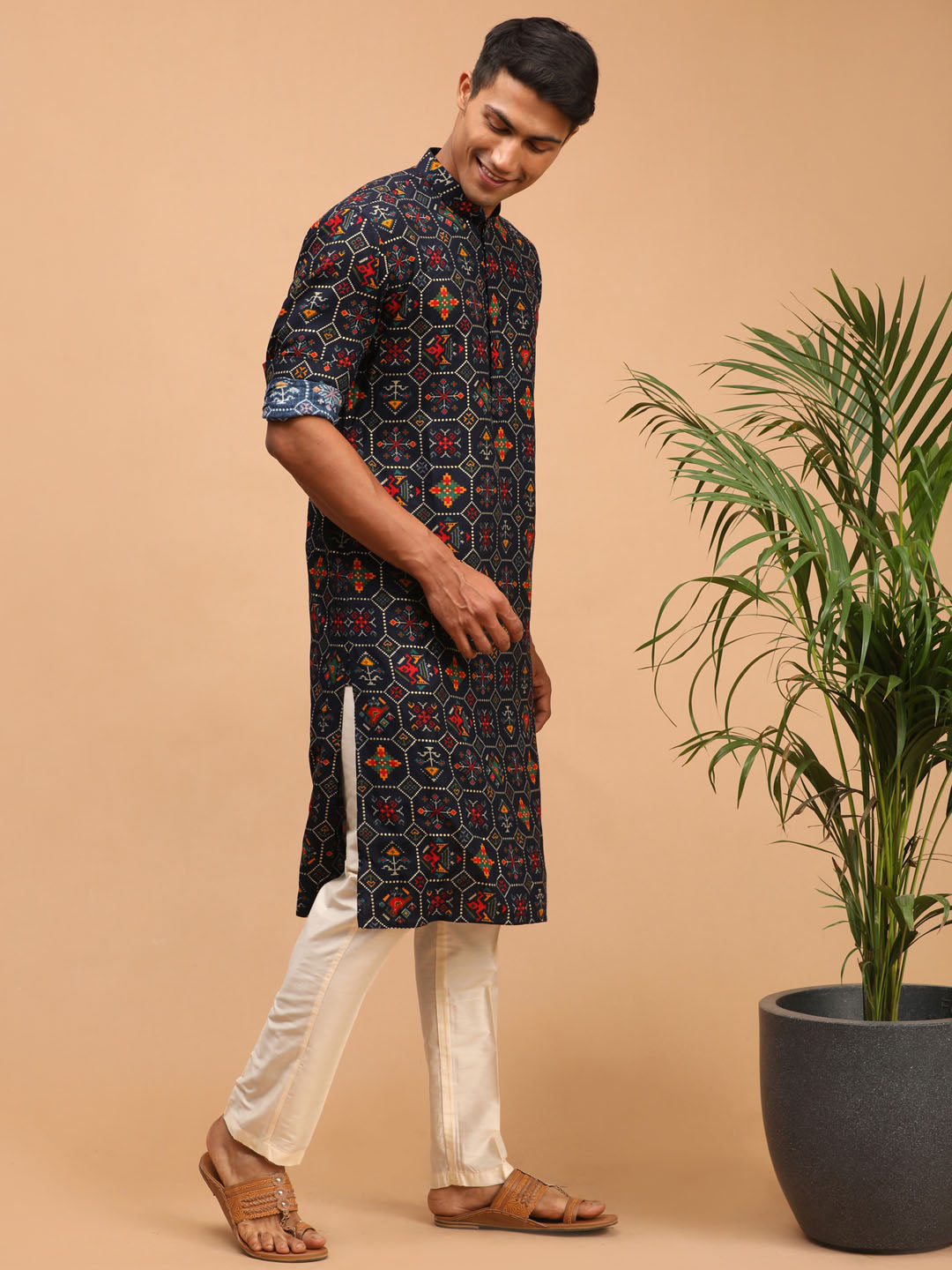 Vastramay mens blue color printed silk blend ethnic kurta and white solid pant