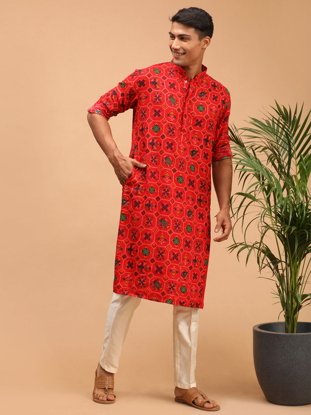 Vastramay Men's Red Printed Rayon Kurta