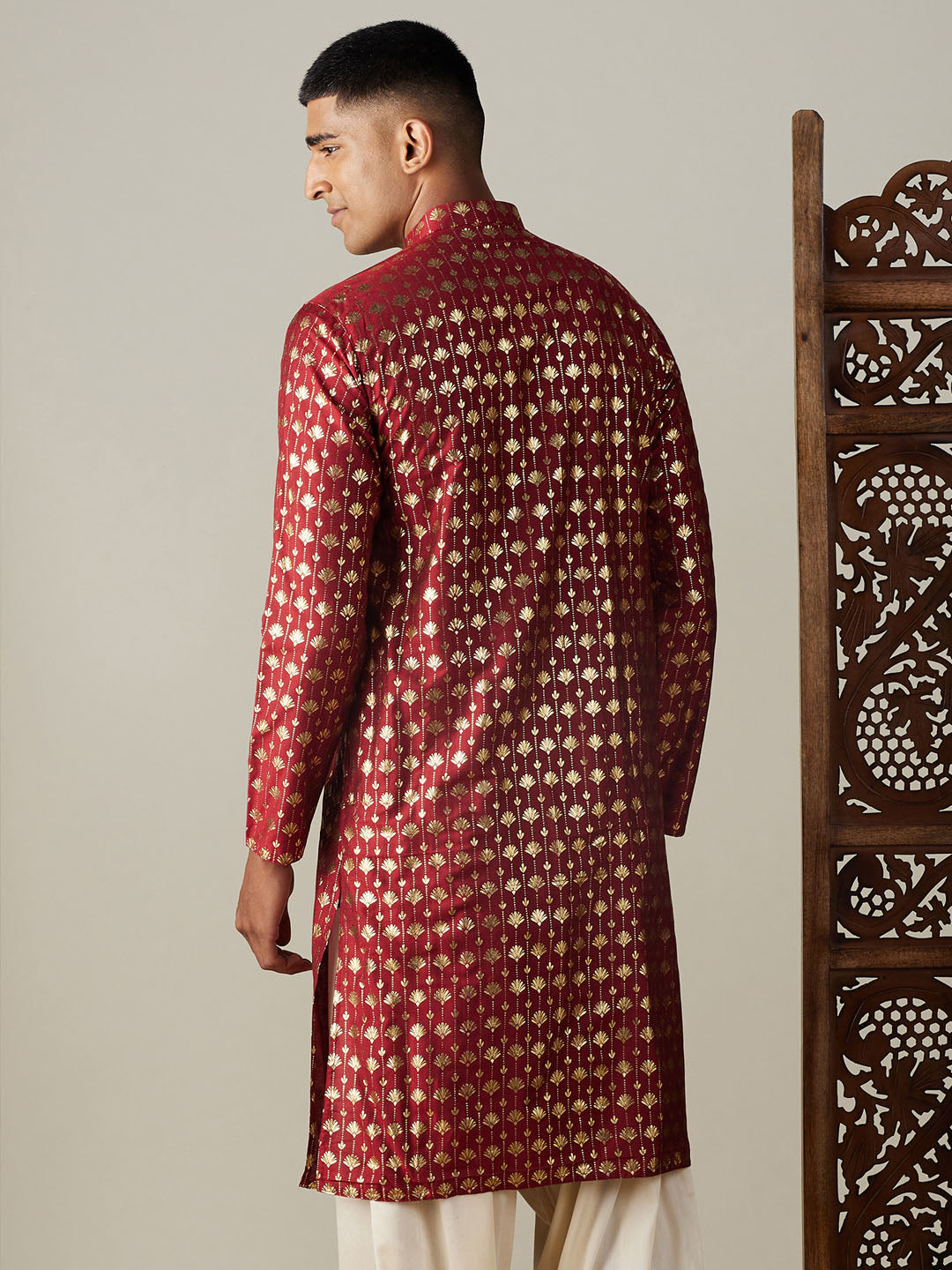 Vastramay mens maroon foil printed kurta