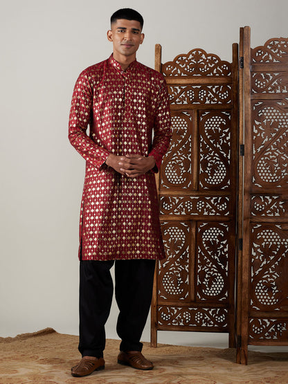 Vastramay mens maroon foil printed kurta with black patiala set