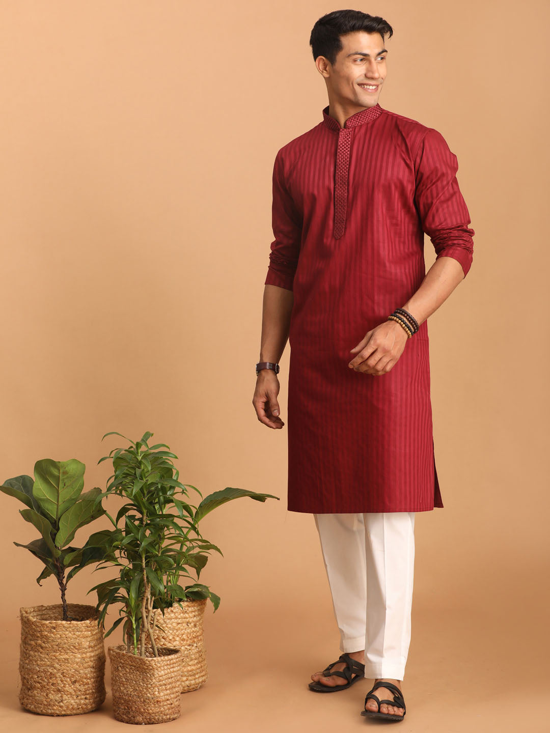 vastramay mens maroon cotton blend solid kurta with white pant set 2