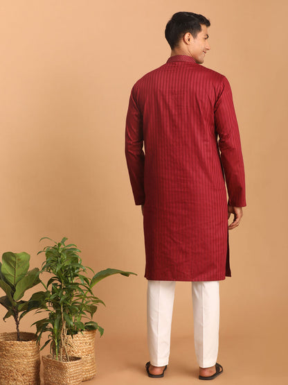 vastramay mens maroon cotton blend solid kurta with white pant set 2