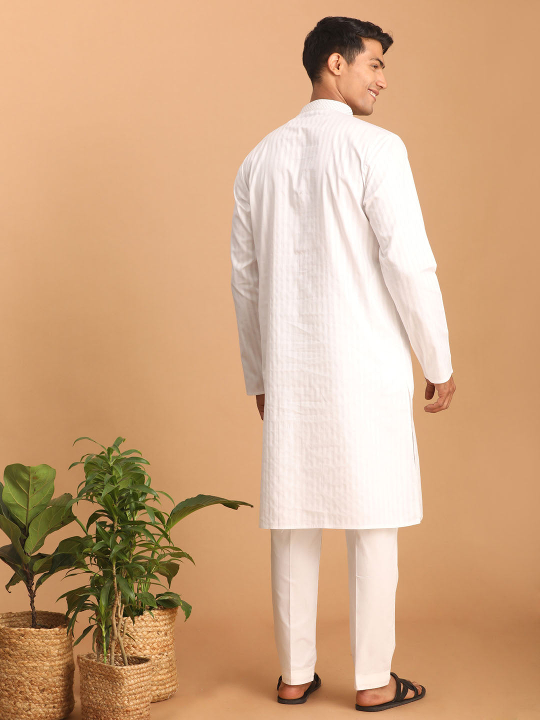 vastramay mens white cotton blend solid kurta with white pant set 2