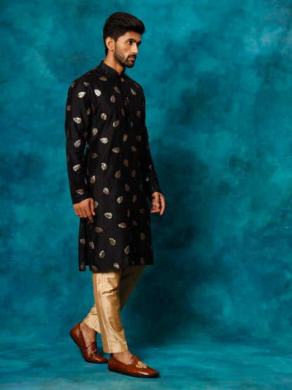 VASTRAMAY Men's Black Leaf Motif Embellished Kurta Pant Set