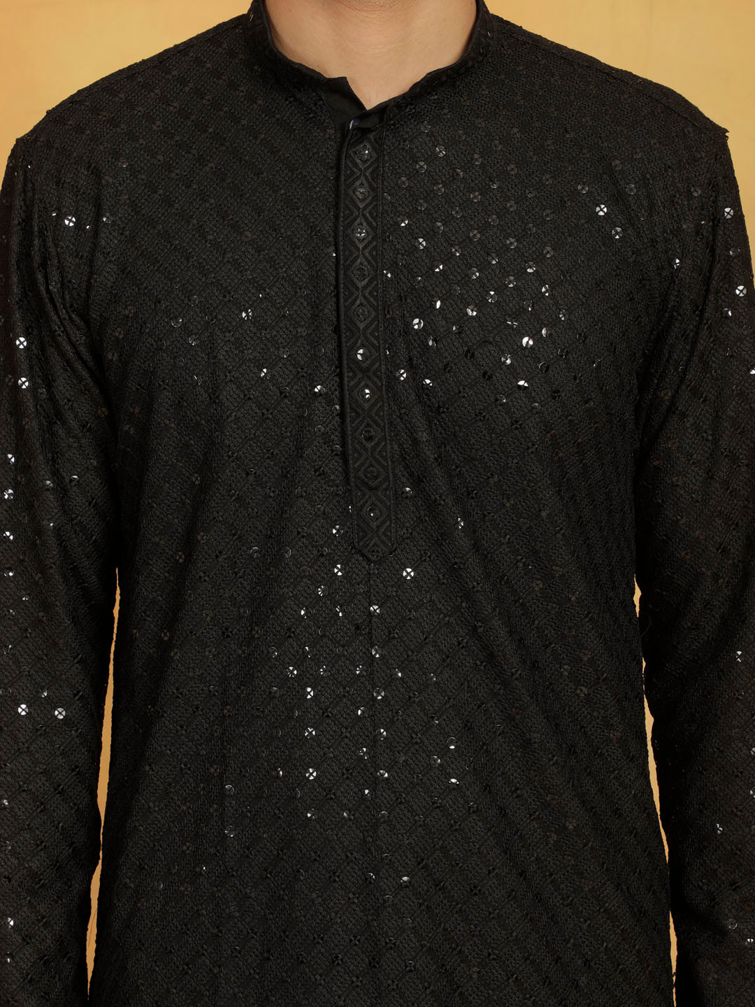 Vastramay Men's Black Cotton Blend Kurta