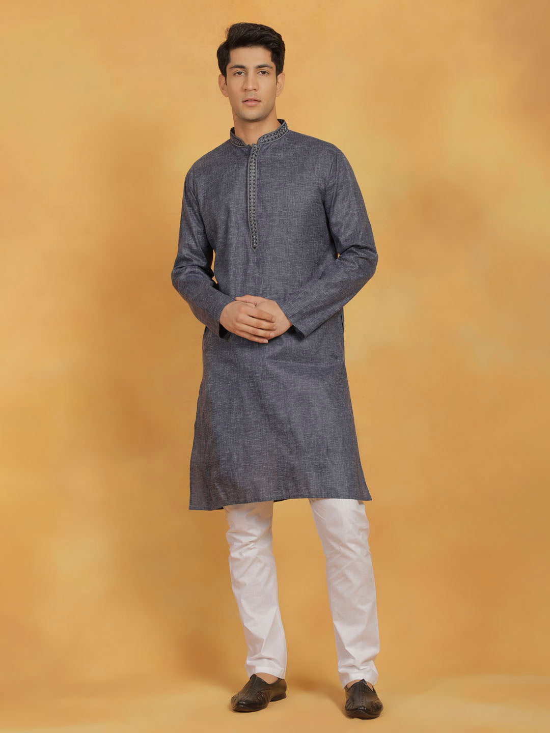 Vastramay Men's Navy Blue Cotton Kurta