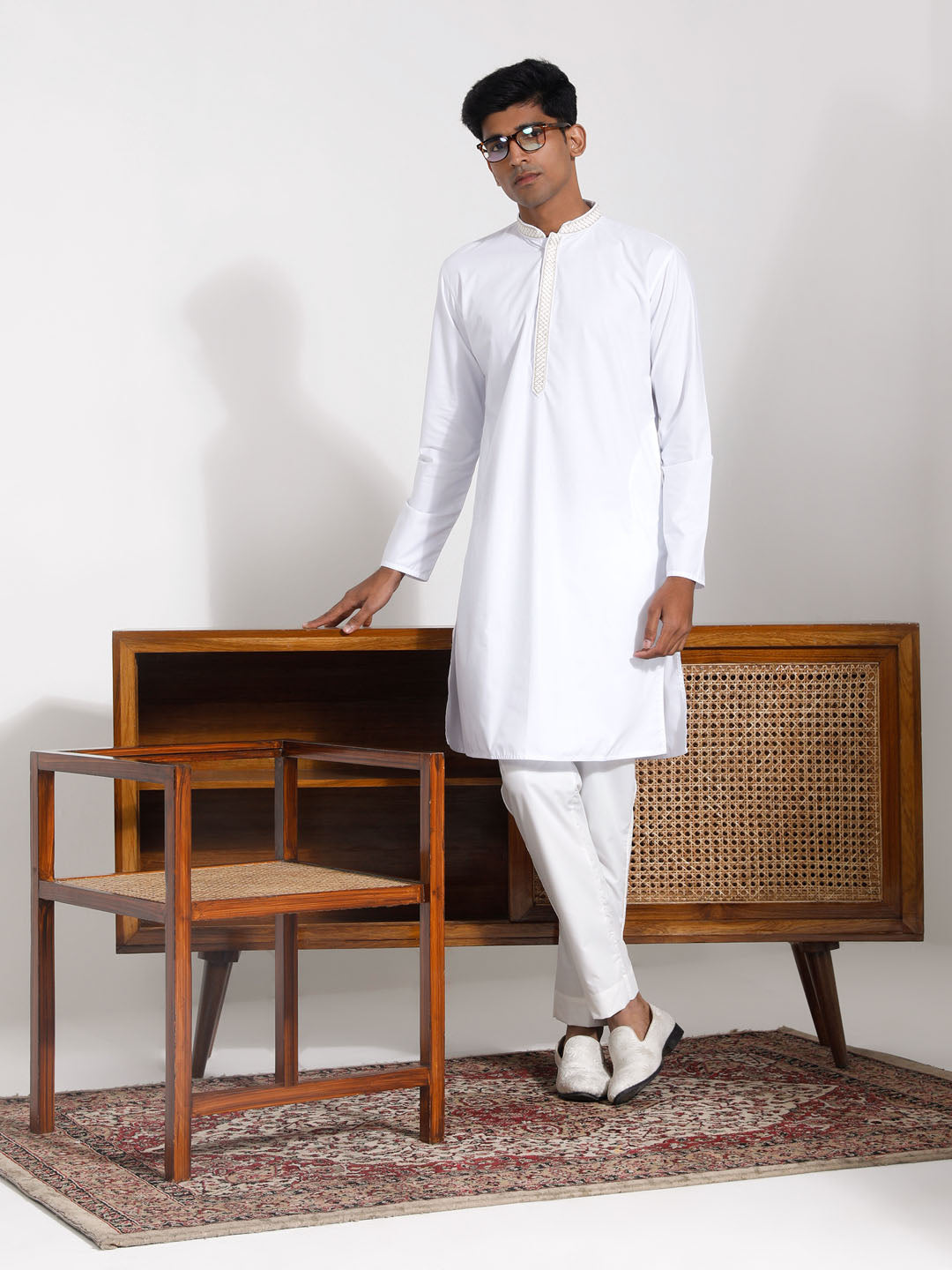 VASTRAMAY Men's White Cotton Kurta Pyjama Set