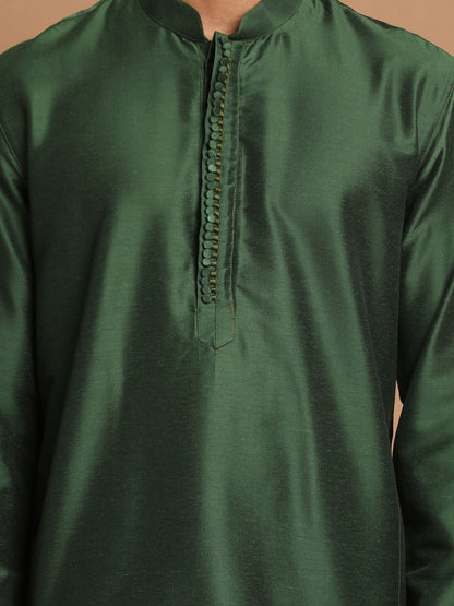 Vastramay Men's Green Cotton Silk Blend Kurta