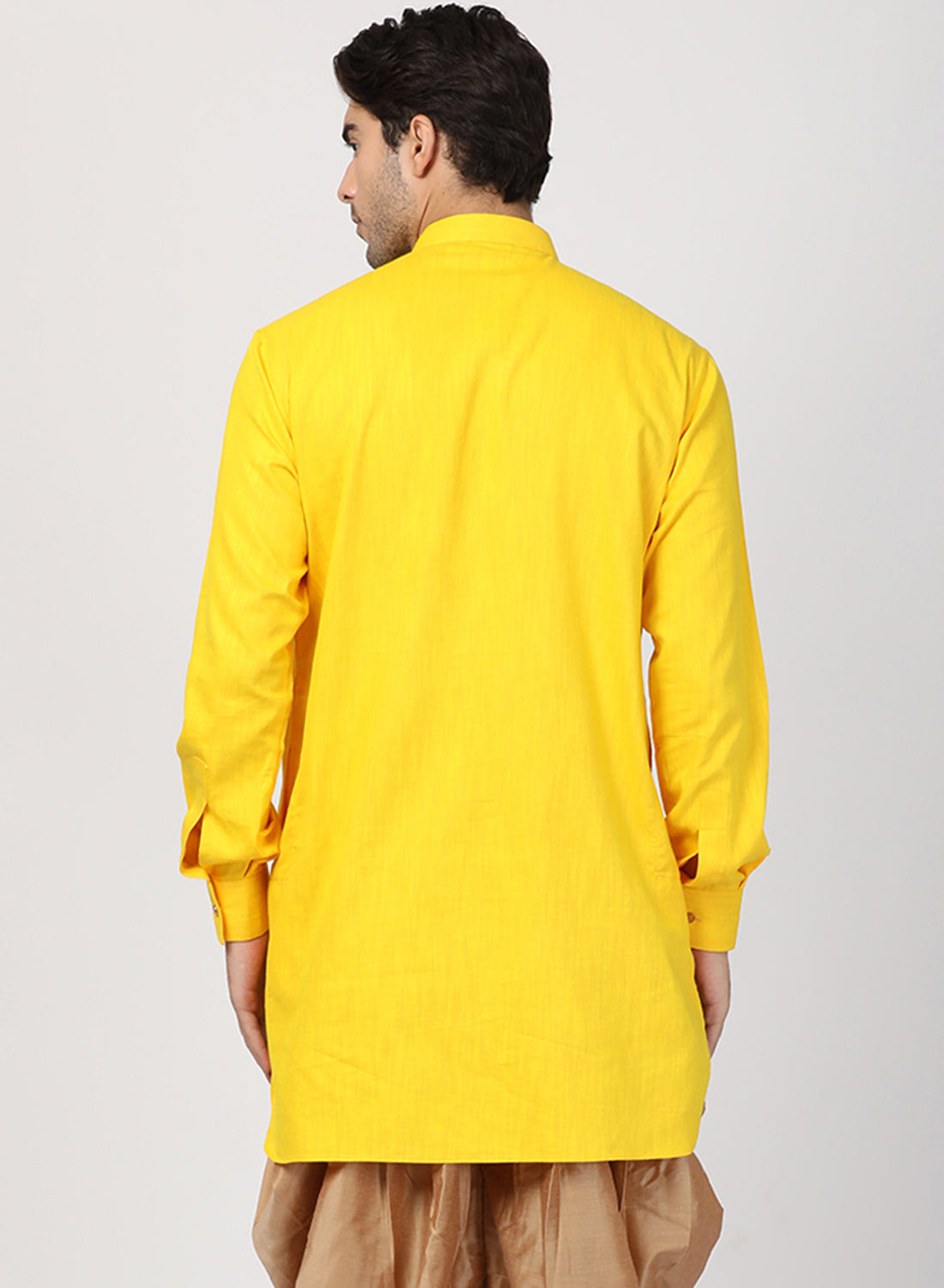 Vastramay Men's Yellow Cotton Blend Kurta