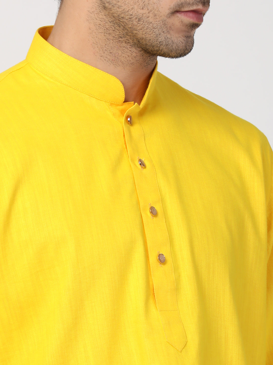 Vastramay Men's Yellow Cotton Blend Kurta