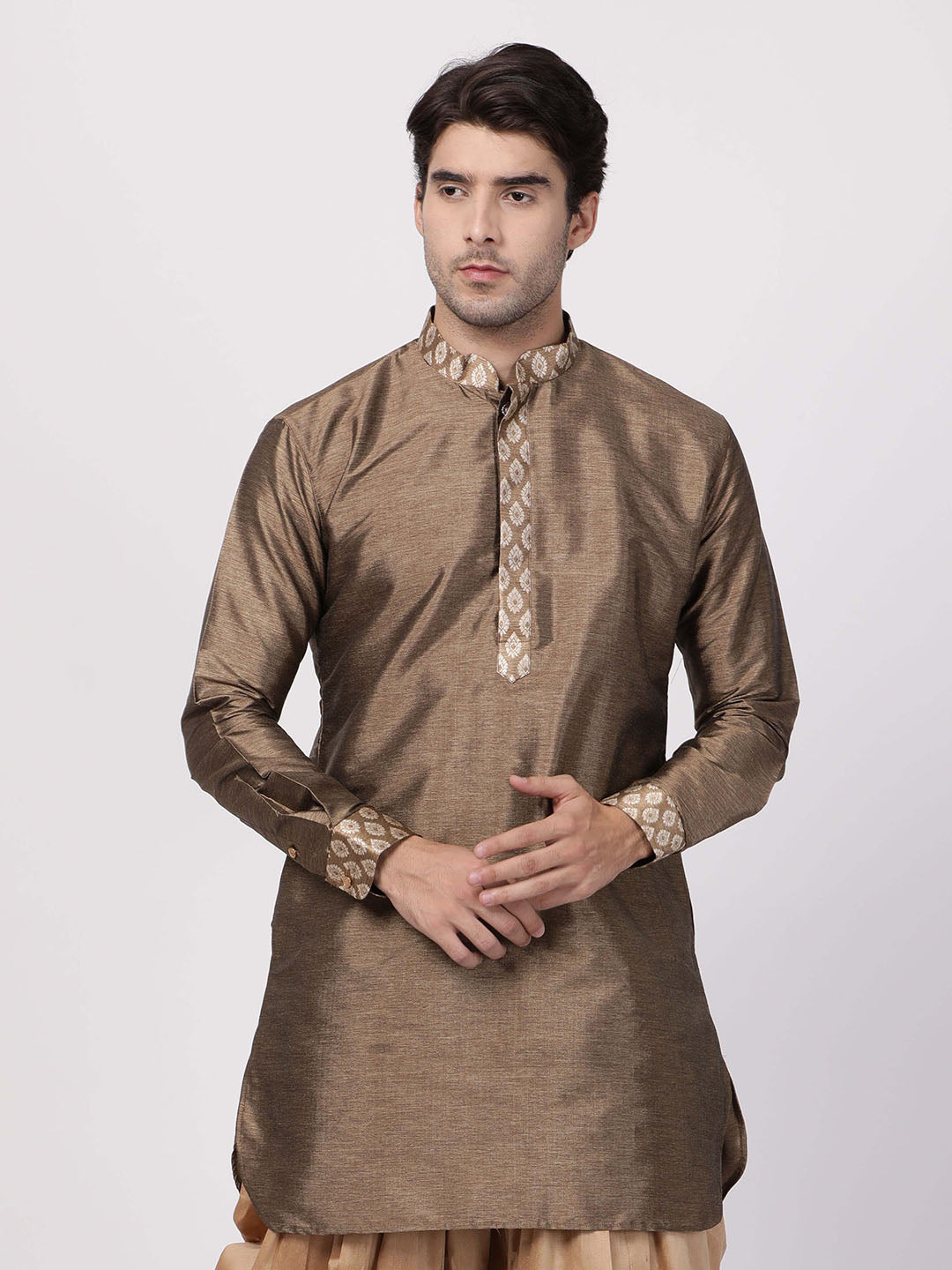 Vastramay  Men's Gold Silk Blend Kurta