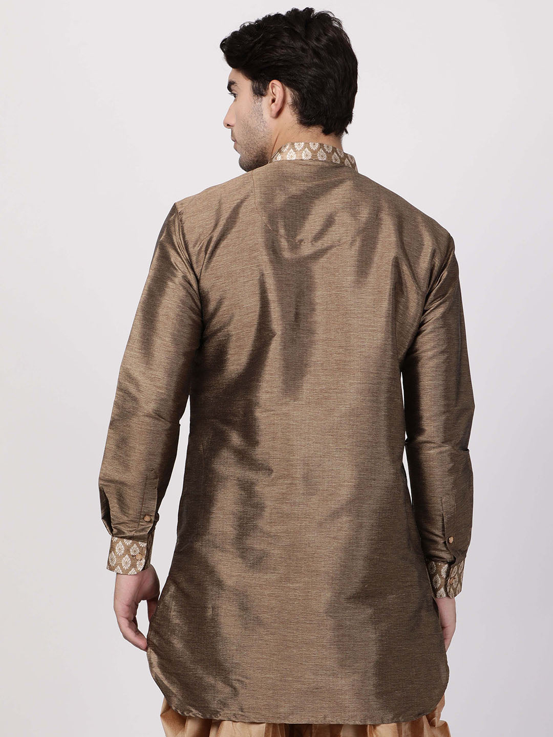 Vastramay  Men's Gold Silk Blend Kurta