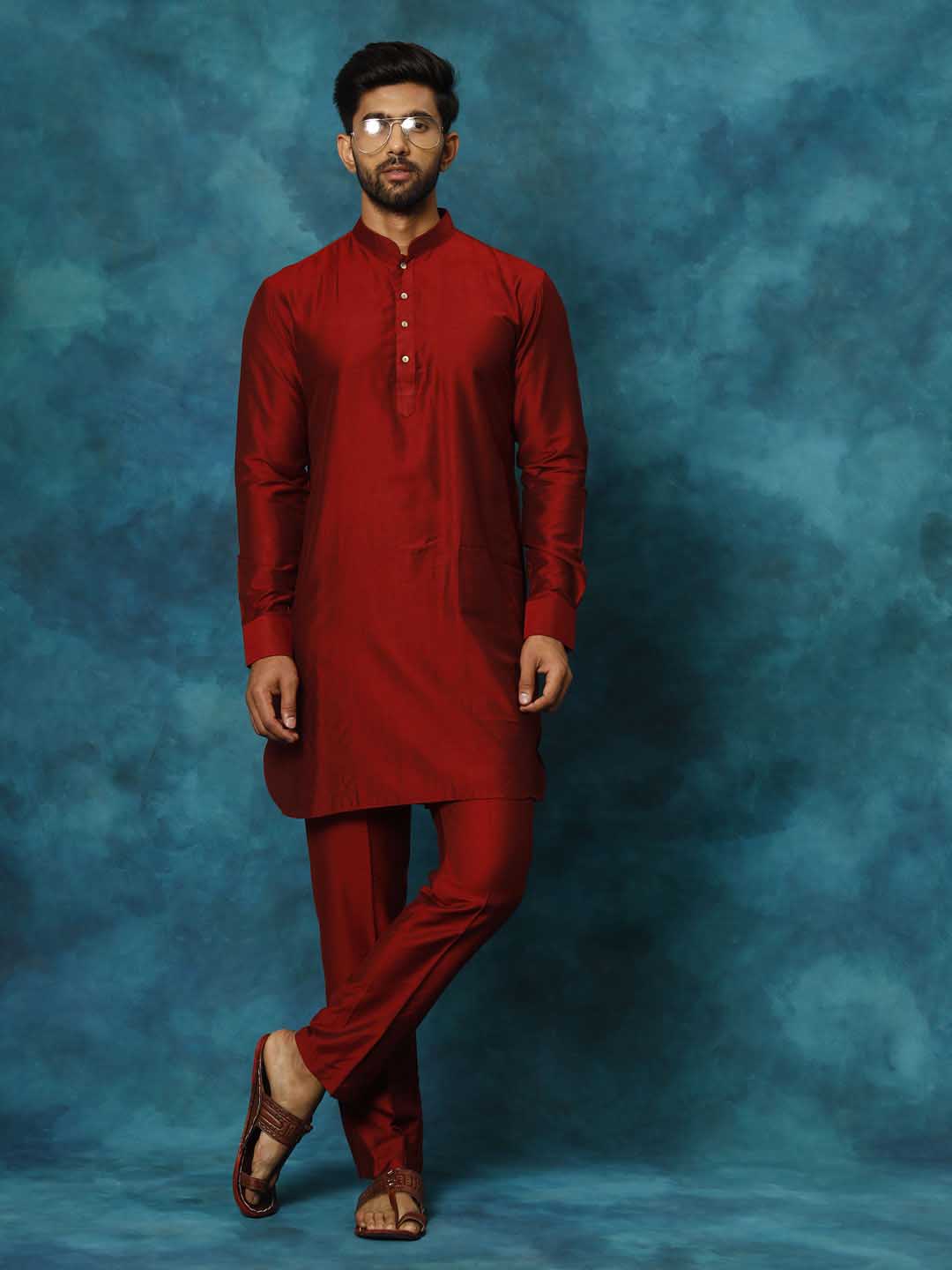 VASTRAMAY Men's Maroon Cotton Blend Curved Kurta