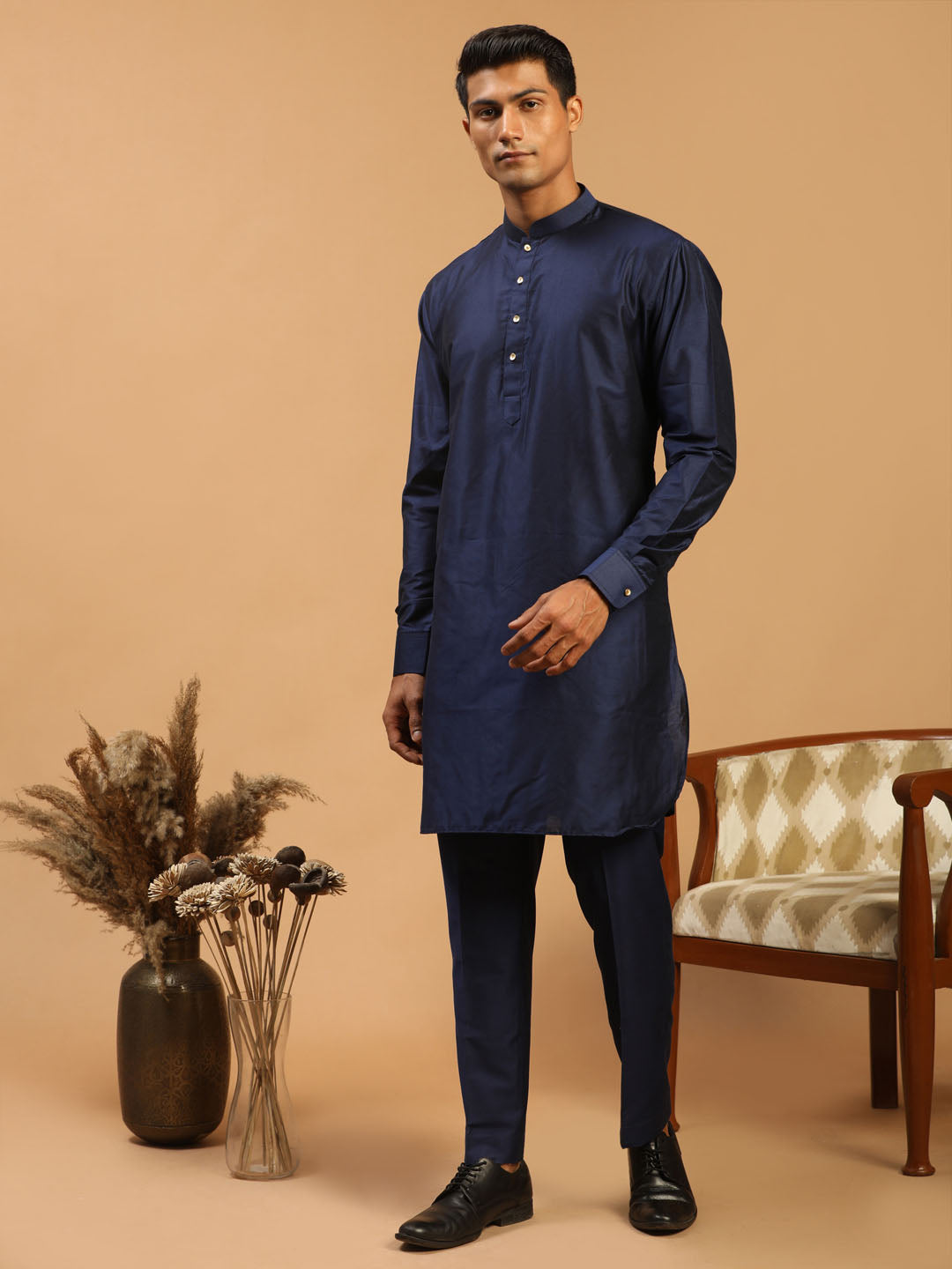 vastramay mens blue silk blend curved hem kurta with pant set