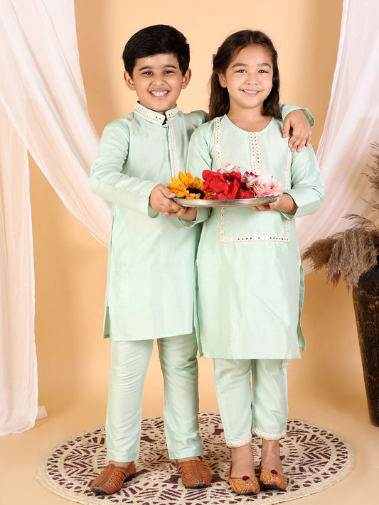 Vastramay Mint Green Color Viscose Kurta Pyjama Siblings Set