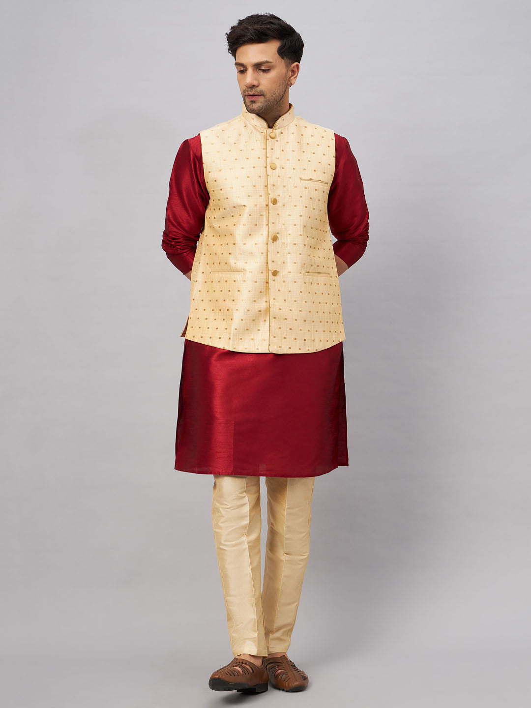 VASTRAMAY Men's Gold Zari Weaved Jacket With Kurta Pant Set