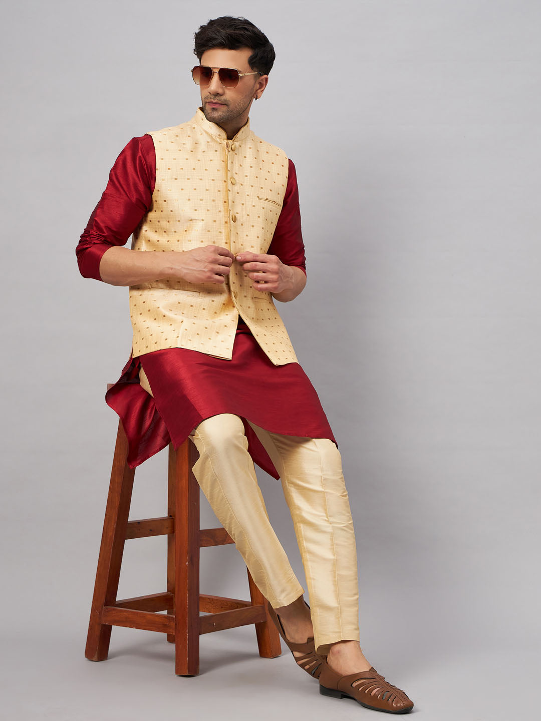 VASTRAMAY Men's Gold Zari Weaved Jacket With Kurta Pant Set