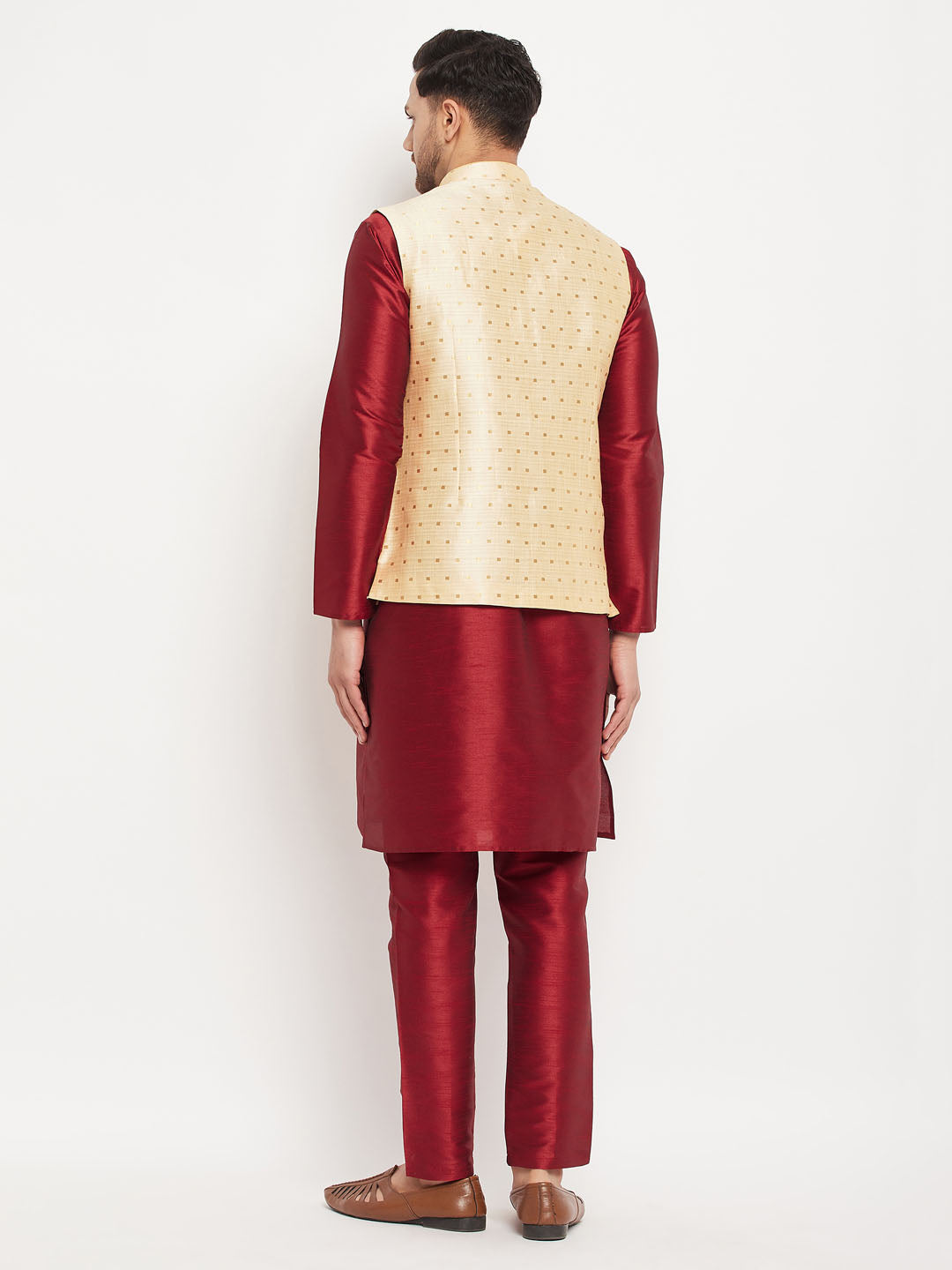 vastramay mens maroon silk blend kurta and pant style pyjama with gold woven nehru jacket