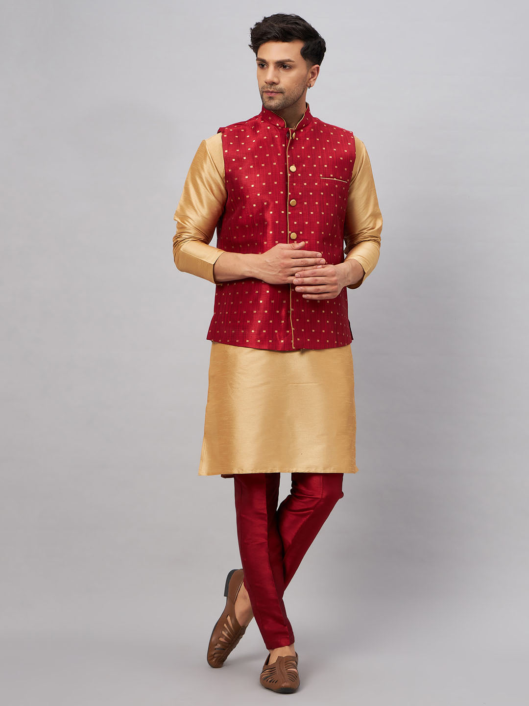 VASTRAMAY Men's Maroon Zari Weaved Jacket With Kurta Pant Set