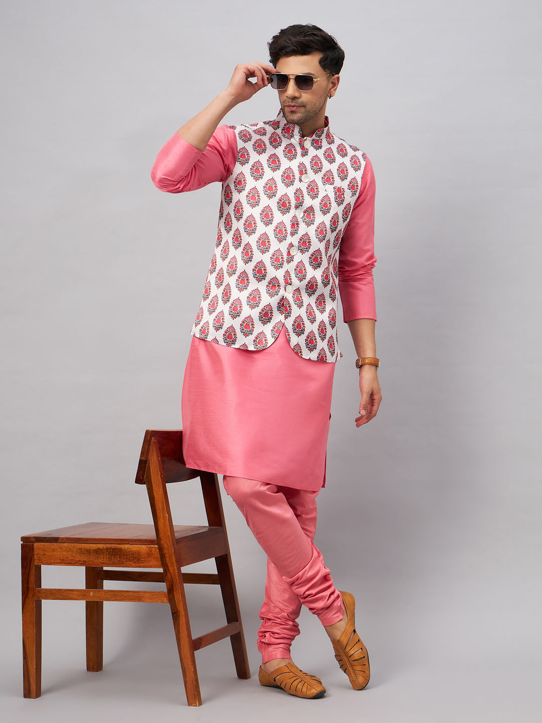 VASTRAMAY Men's Multicolor Printed Jacket With Pink Kurta And Pyjama Set