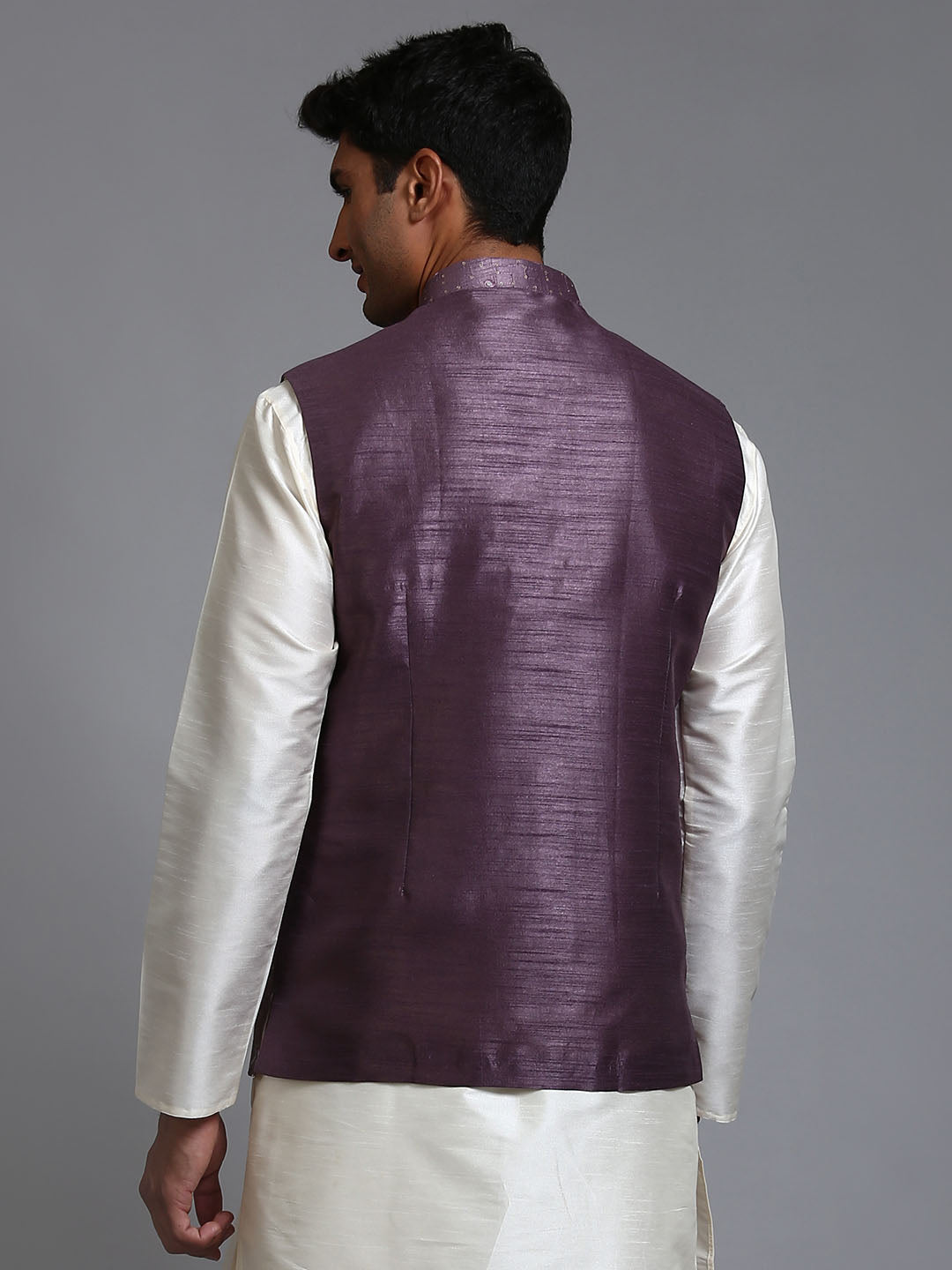 VASTRAMAY Men's Purple Embellished Jacket