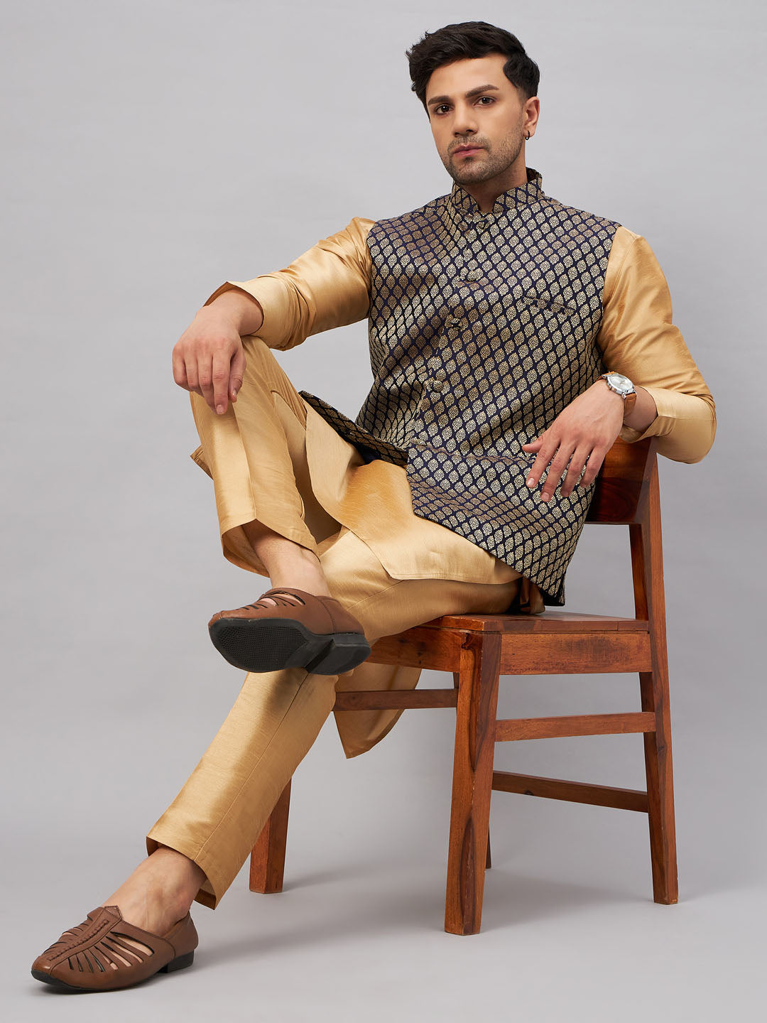 VASTRAMAY Men's Blue Ethnic Jacket With Rose Gold Silk Blend Kurta and Pant Style Pyjama Set