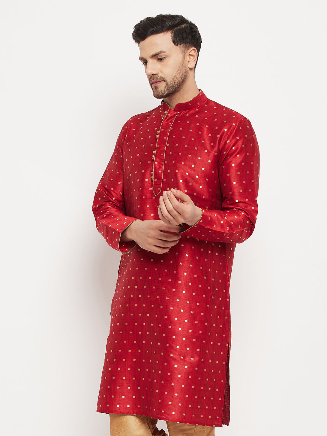 Vastramay Men's Maroon Zari Weaved Kurta