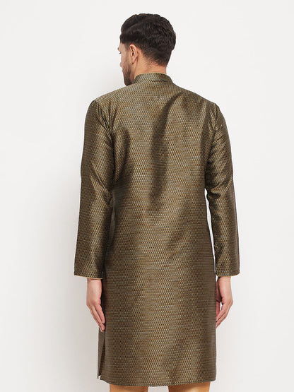 Vastramay Men's Black And Gold Silk Blend Kurta