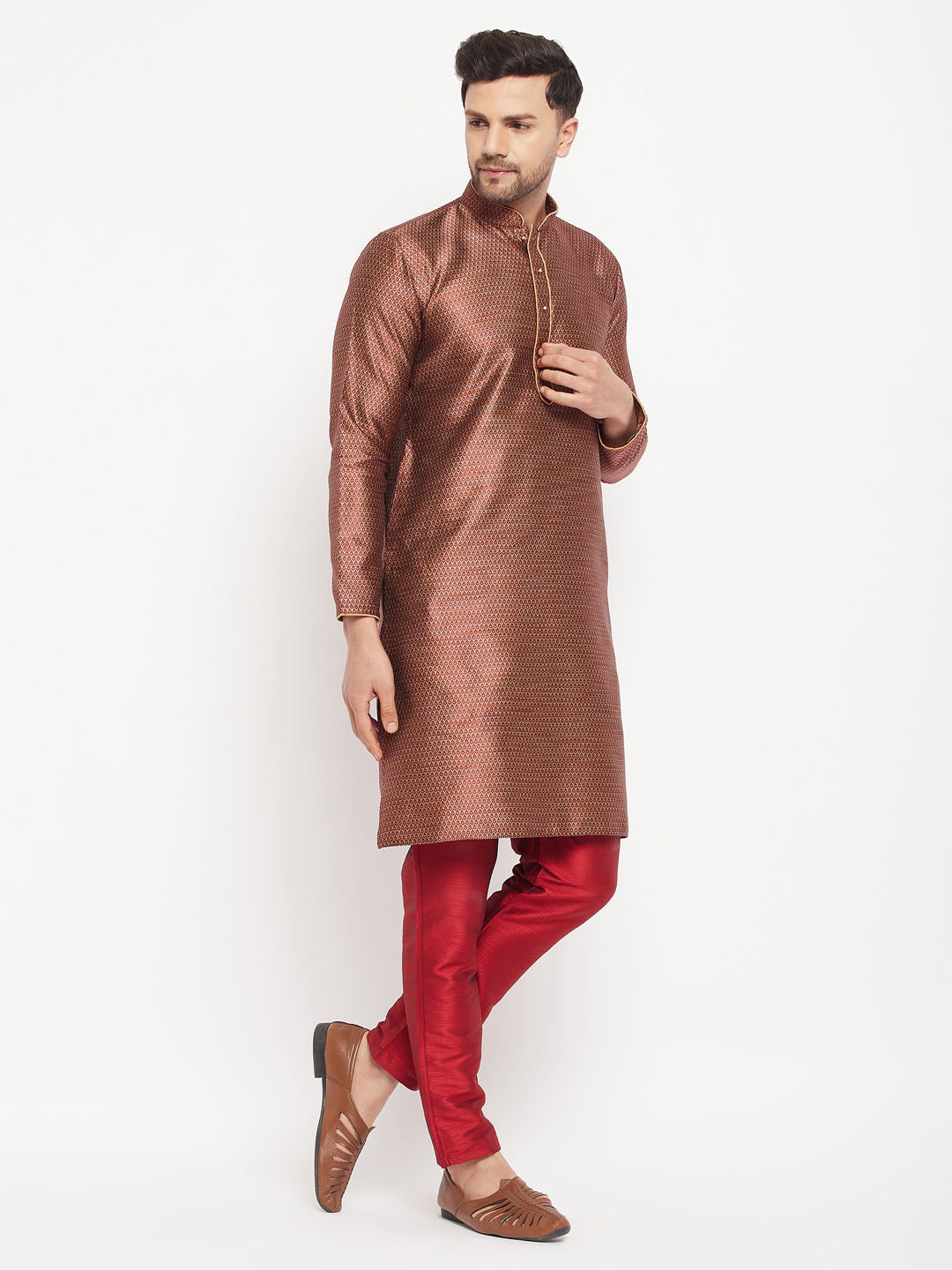 vastramay mens maroon silk blend kurta and maroon pant style pyjama set