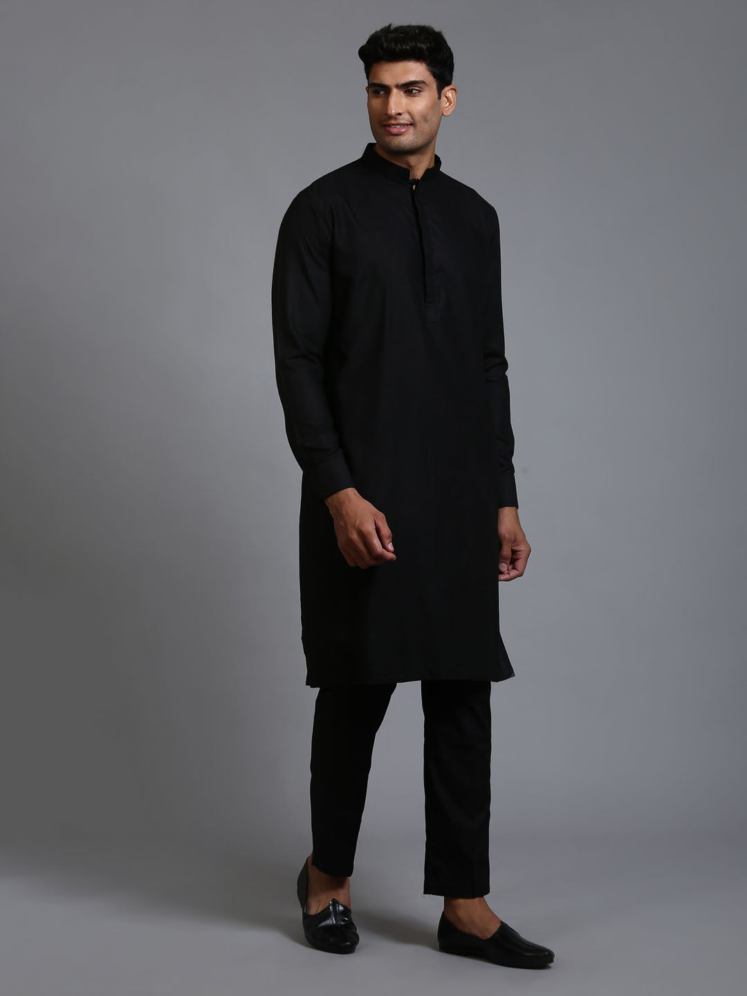 VASTRAMAY Men's Black Cotton Blend Kurta and Pant Set