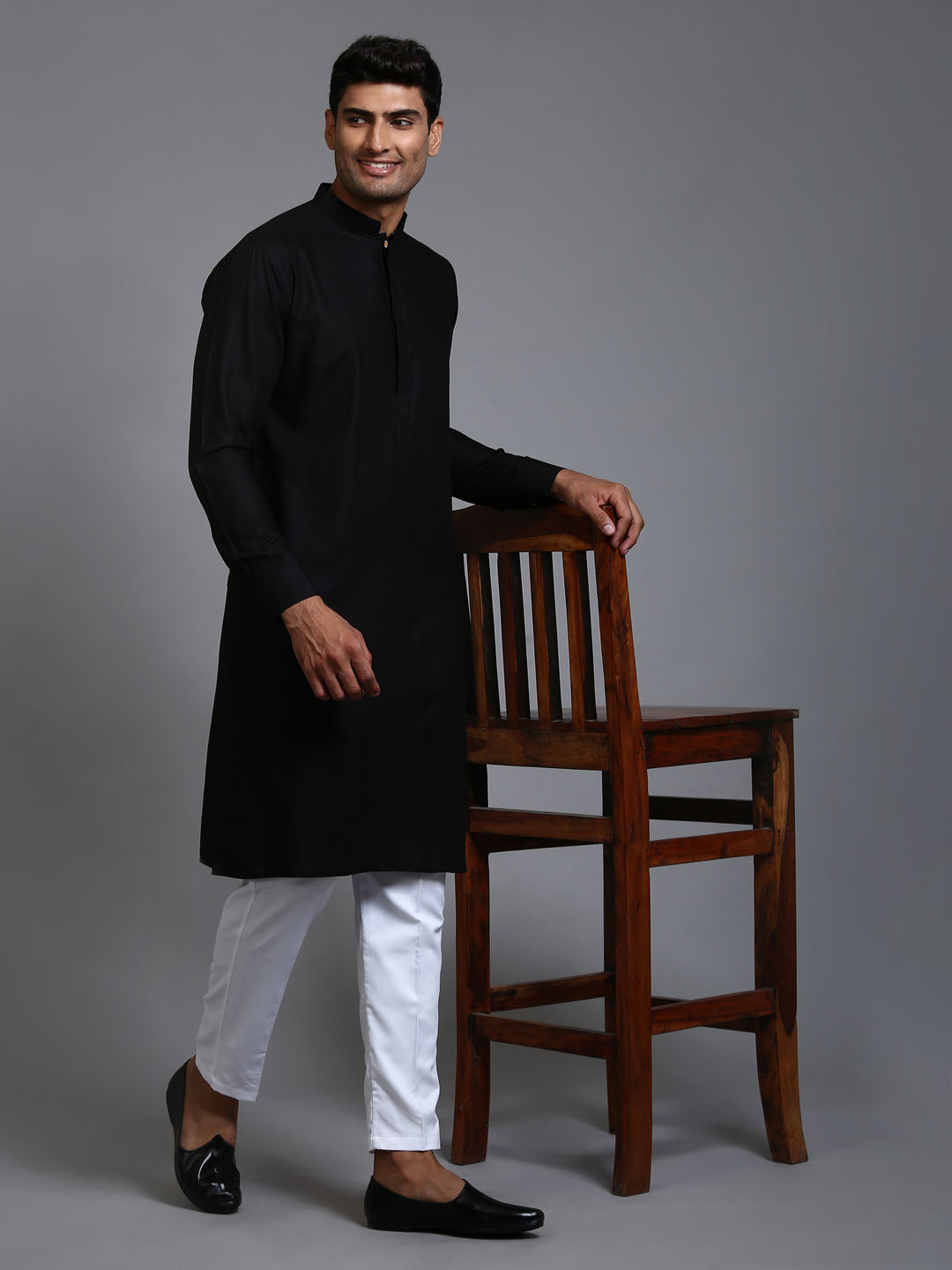 VASTRAMAY Men's Black Cotton Blend Kurta and White Pant Set