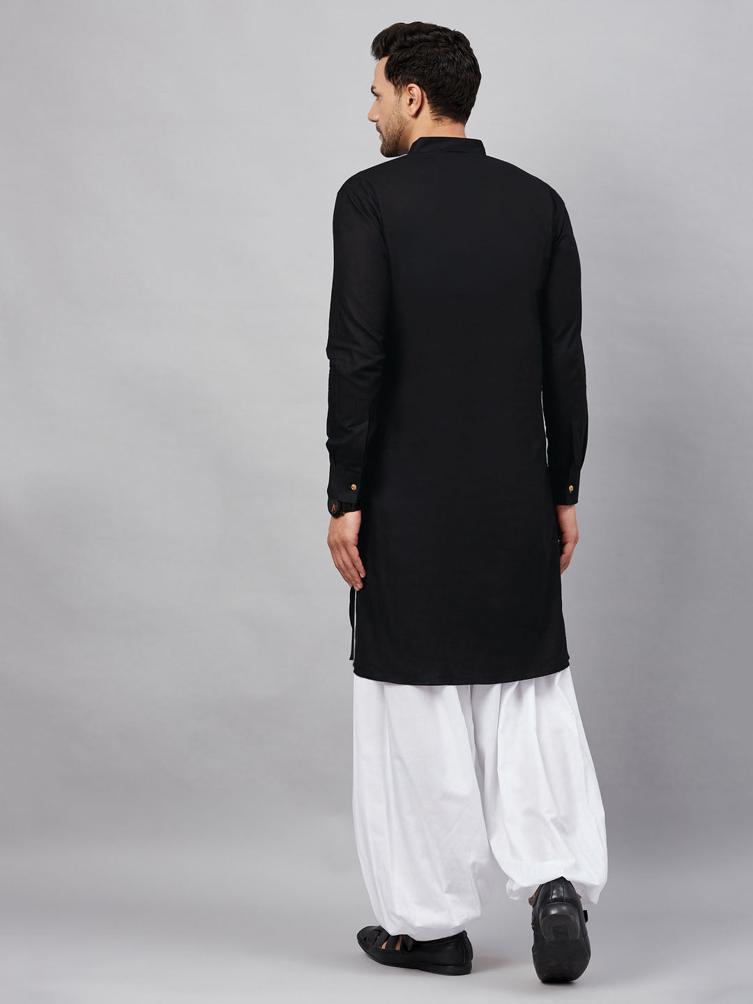 Vastramay mens black cotton blend kurta and white patiala set