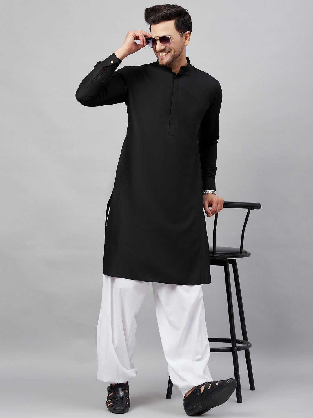 Vastramay mens black cotton blend kurta and white patiala set