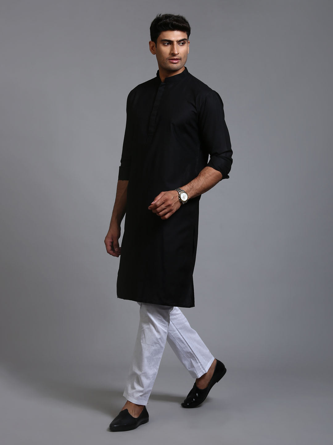 VASTRAMAY Men's Black Cotton Blend Kurta Pyjama Set