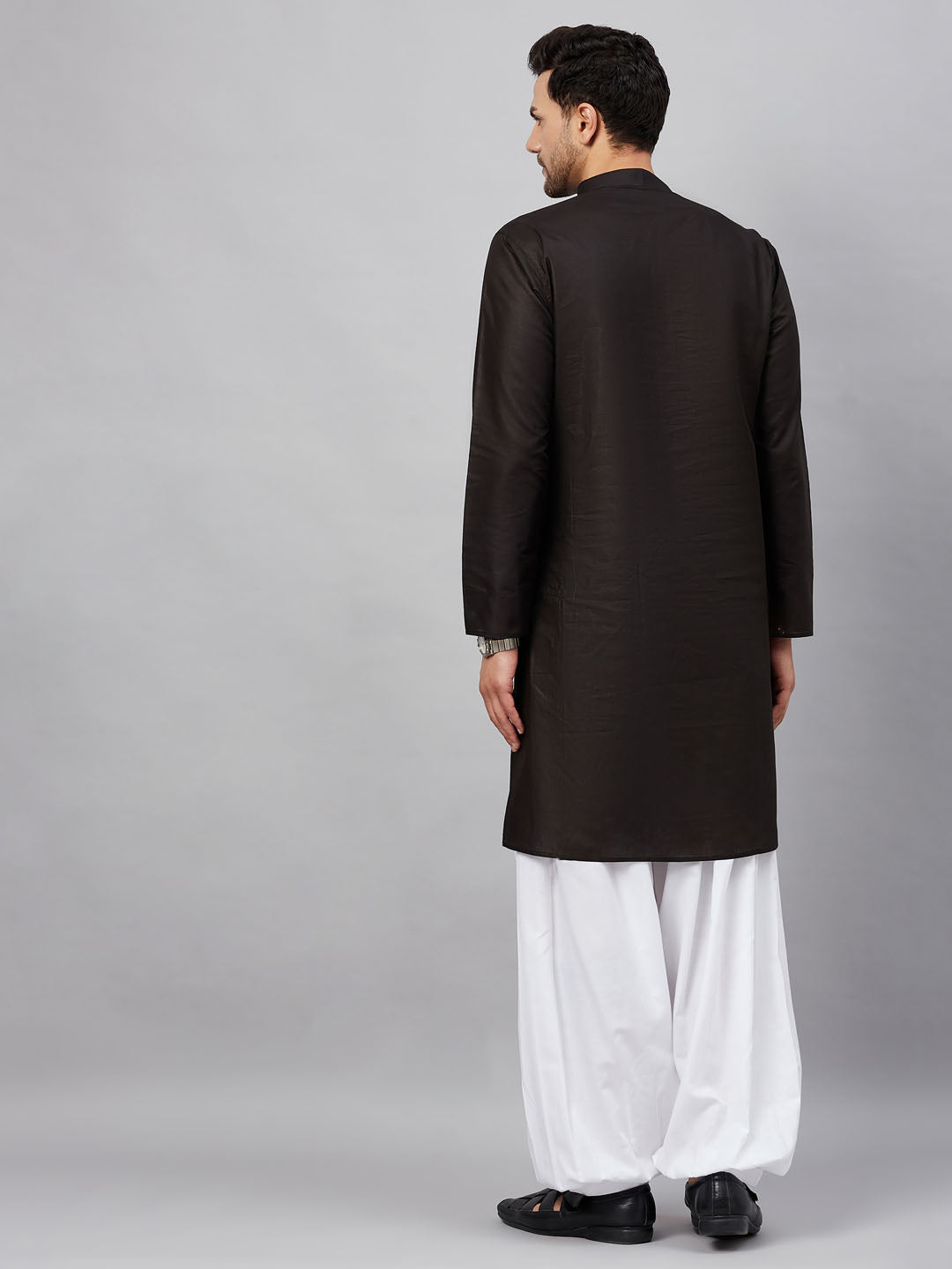 Vastramay mens black kurta and white patiala set
