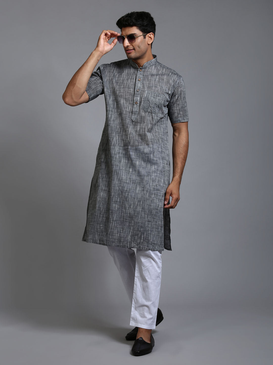 VASTRAMAY Men's Solid Grey Pure Cotton Kurta Pyjama Set