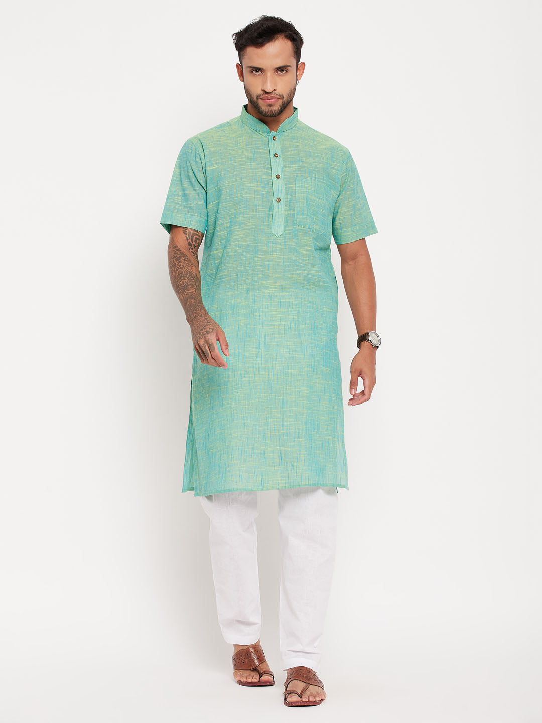 VASTRAMAY Men's Solid Parrot Green Pure Cotton Kurta With White Pyjama Set