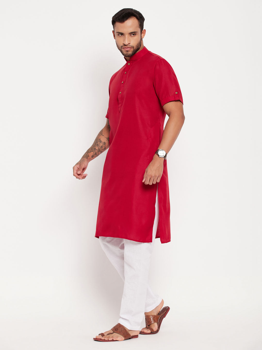 VASTRAMAY Men's Maroon Solid Kurta with White Pyjama Set