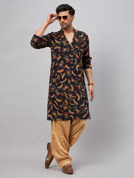 VASTRAMAY Men's Black Printed Kurta with Patiala Set