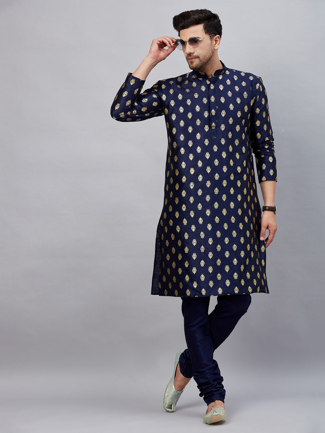 vastramay mens navy blue foil print silk blend kurta