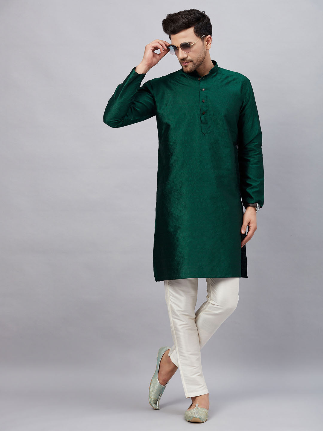 Vastramay mens green woven kurta with pant set