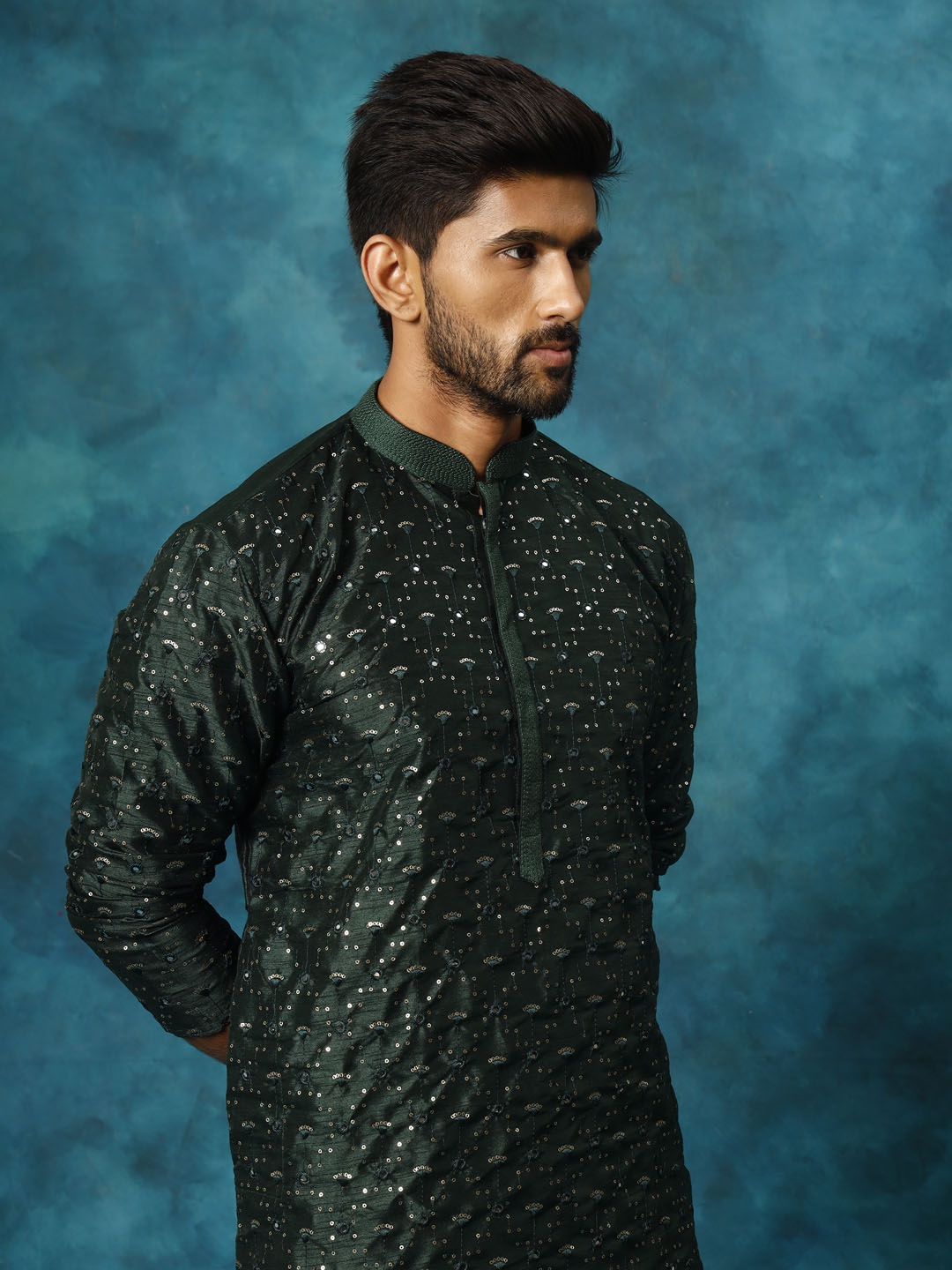 VASTRAMAY Men's Green Silk Blend Embellished Kurta