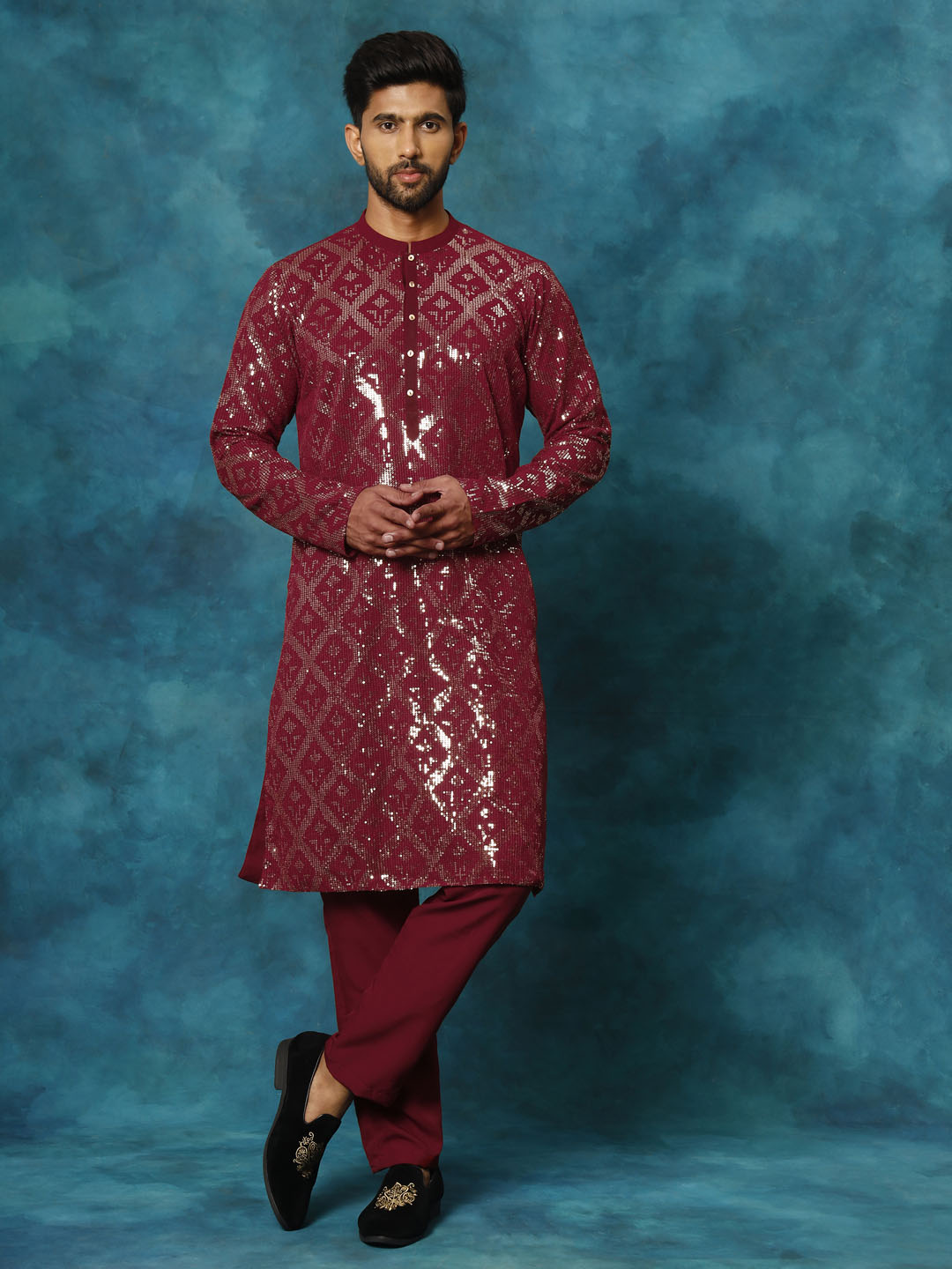 Vastramay Men's Maroon Embellished Georgette Kurta