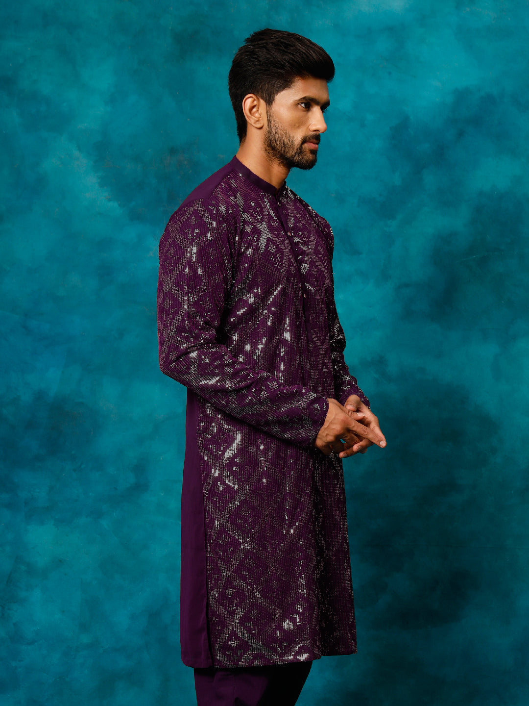 Vastramay Men's Purple Embellished Georgette Kurta